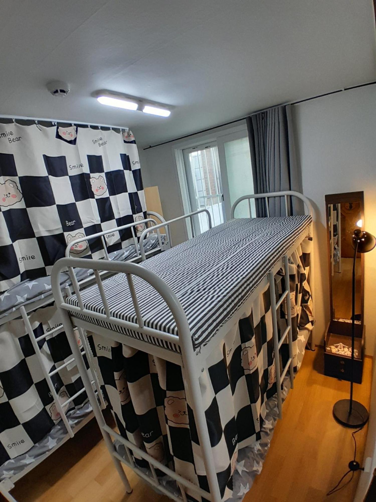 Disco Pangpang Guesthouse Ίντσεον Δωμάτιο φωτογραφία