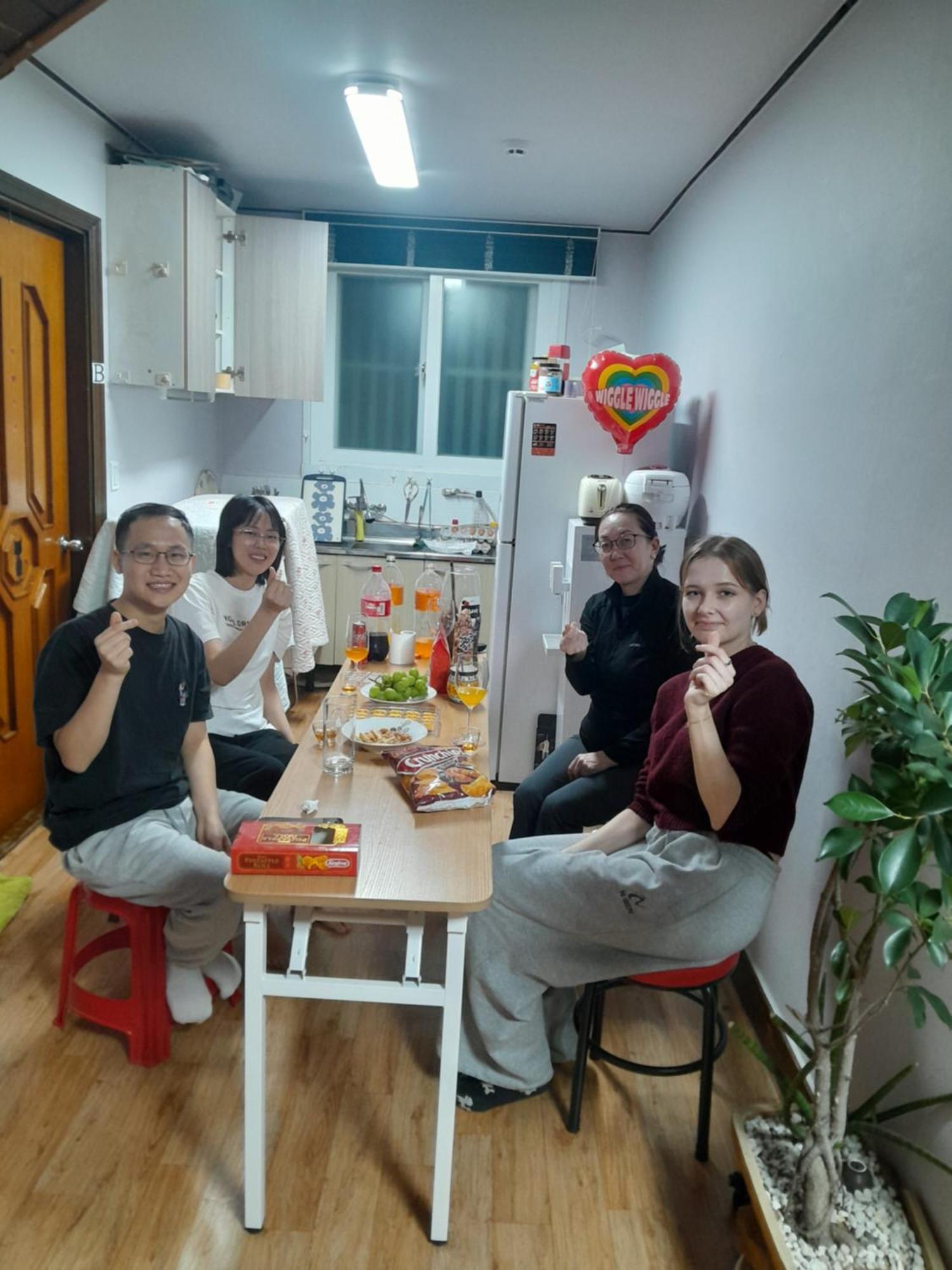 Disco Pangpang Guesthouse Ίντσεον Δωμάτιο φωτογραφία